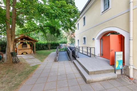 Ansprechpartnerin Ansprechpartnerin